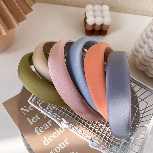 Satin headband women's spring and summer wide-brimmed high-crest headband showing face